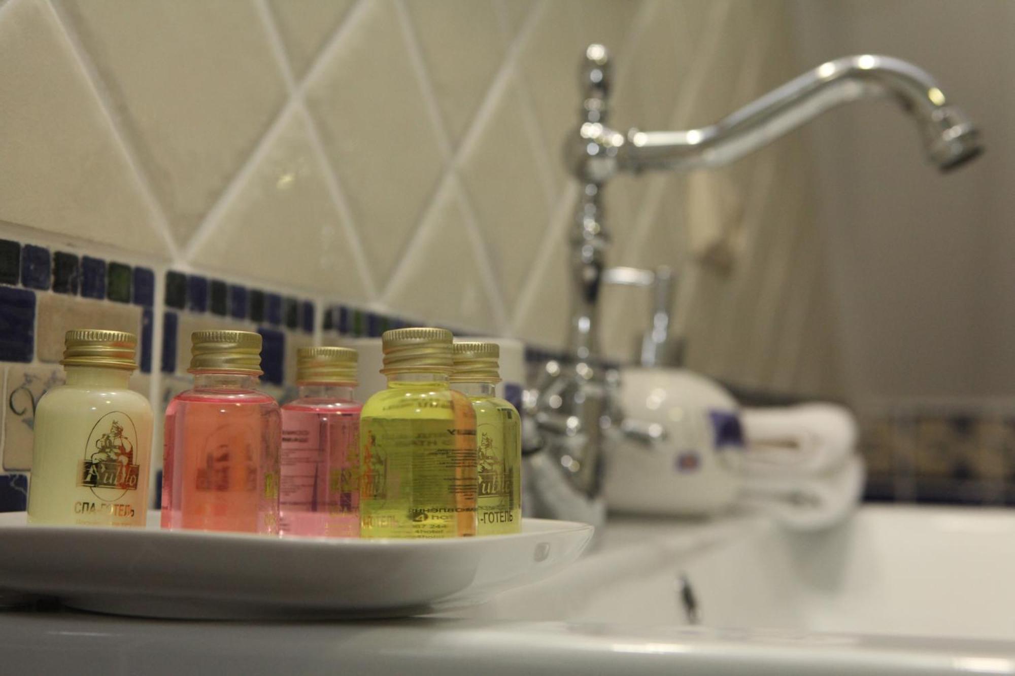 Publo Spa Hotel Vyshkove 部屋 写真