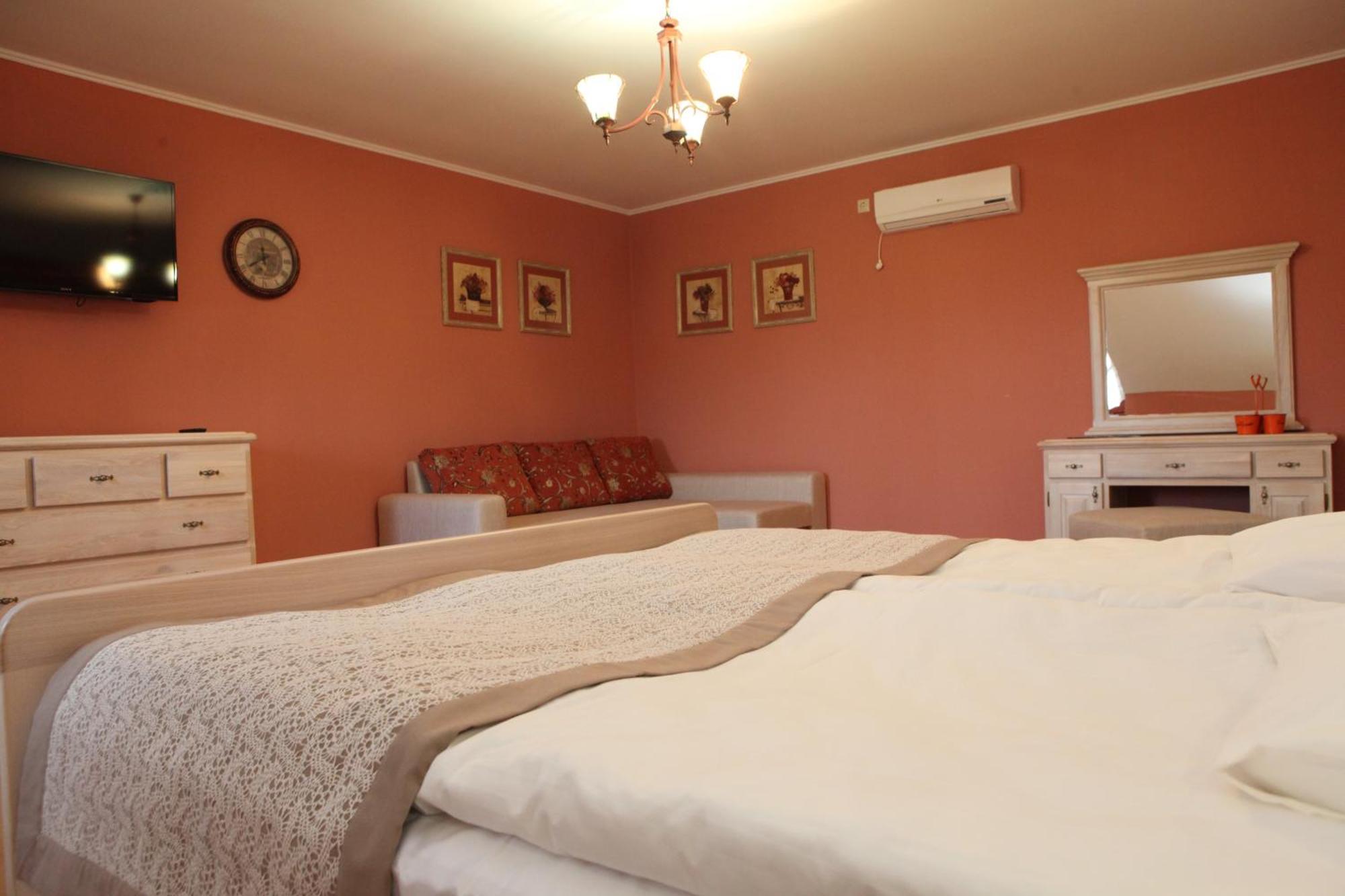 Publo Spa Hotel Vyshkove 部屋 写真