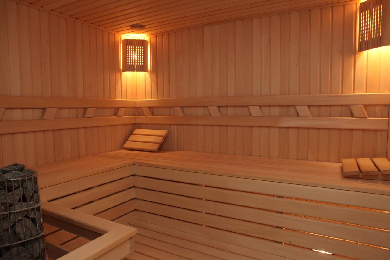 Publo Spa Hotel Vyshkove エクステリア 写真