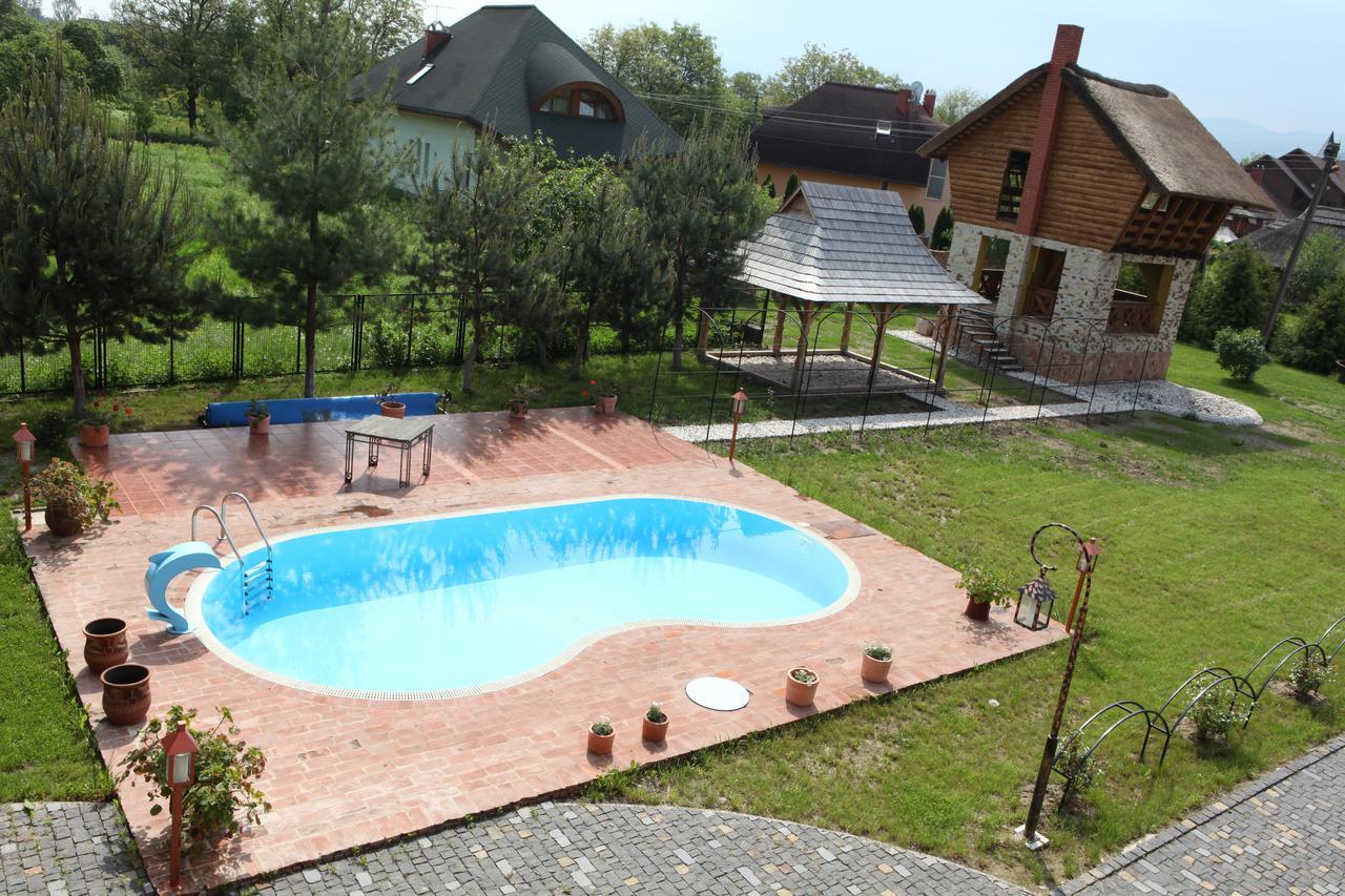 Publo Spa Hotel Vyshkove エクステリア 写真